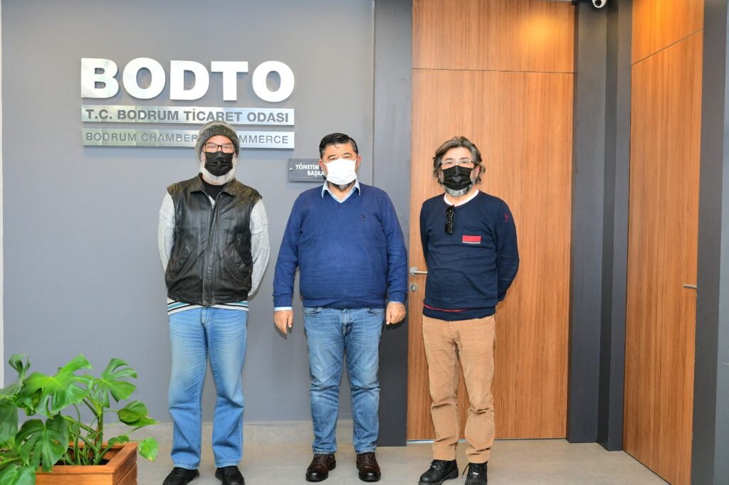 Bodrum Tohum Derneği yönetiminin Bodrum Ticaret Odası (BODTO) ziyareti ve hatıra fotoğrafı.